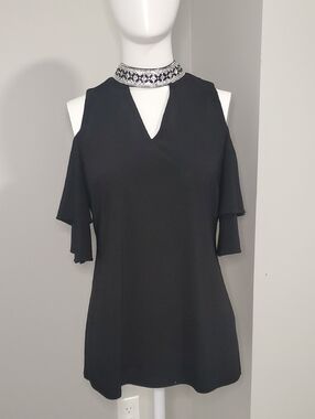 Roz & Ali Black Cold-Shoulder Beaded Choker Blouse